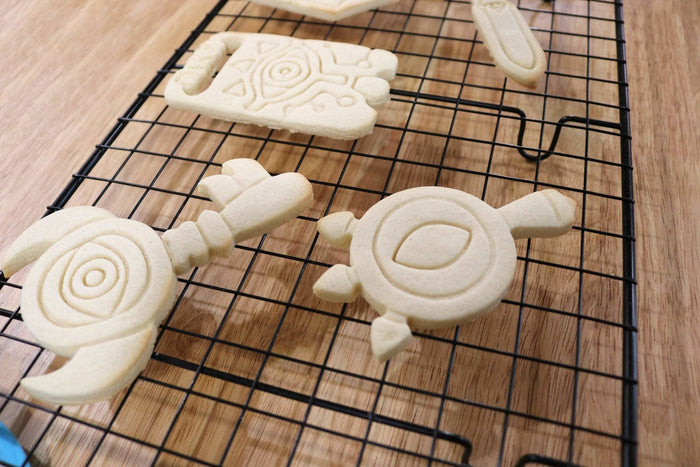 Legend of Zelda Cookie Cutters - Master Sword, Boss Key, Deku Shield, Lens of truth, Sheikah Slate - Breath of the Wild / Nintendo Gift - LootCaveCo