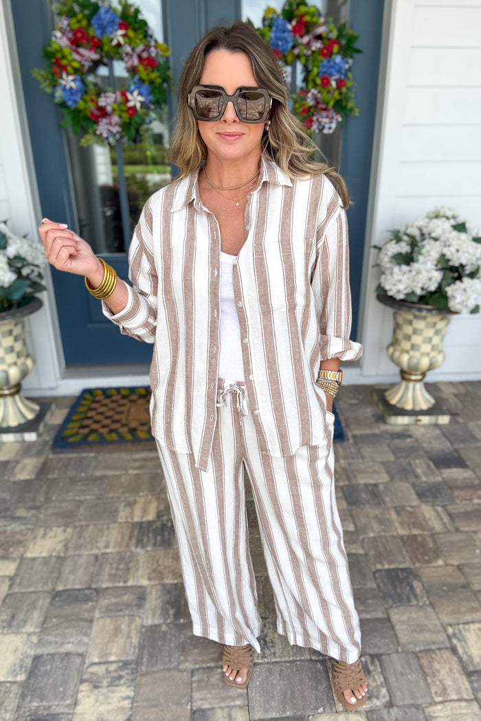 Z Supply: The Perfect Striped Button Up - Light Toffee