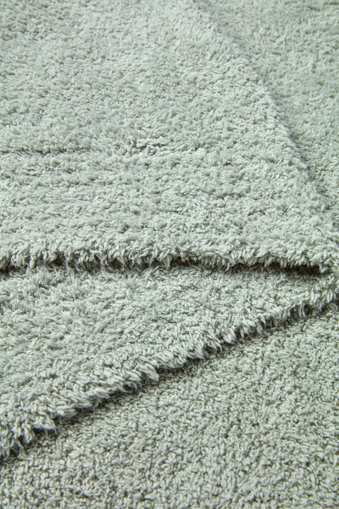 Barefoot Dreams: CozyChic® Throw - Wave