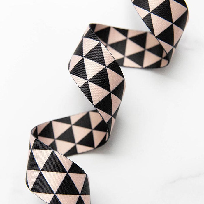 Black/White Triangle 1.5" Webbing