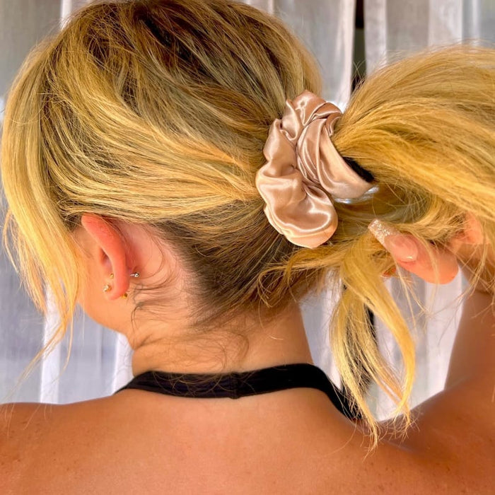 Champagne: Pure Mulberry Silk Scrunchie
