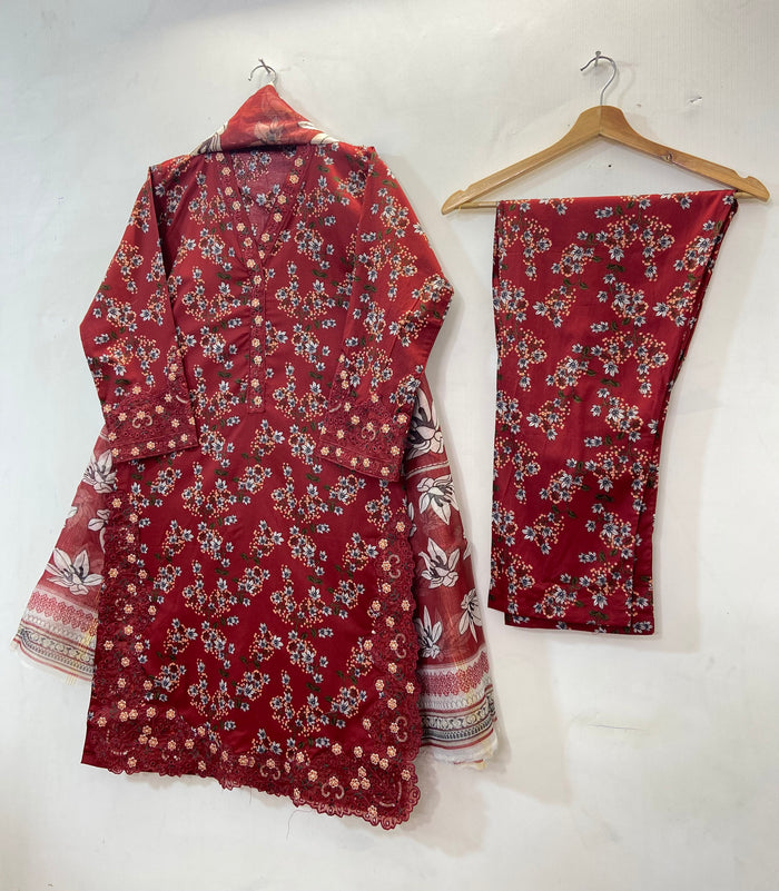 Chicken Kari Embroidered 3PC (Lawn) 15