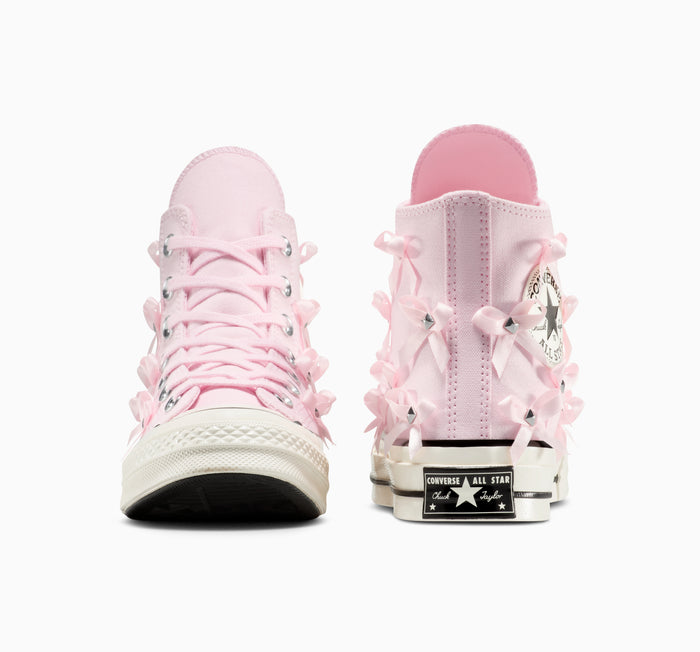 Chuck 70 Bows & Studs
