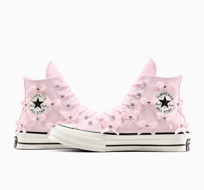 Chuck 70 Bows & Studs