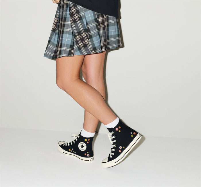 Chuck Taylor All Star Embroidered Florals