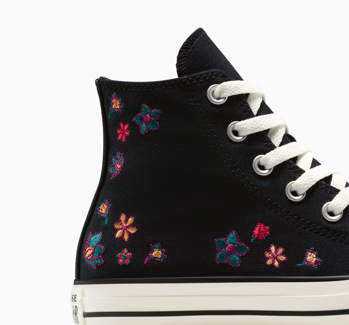 Chuck Taylor All Star Flowers