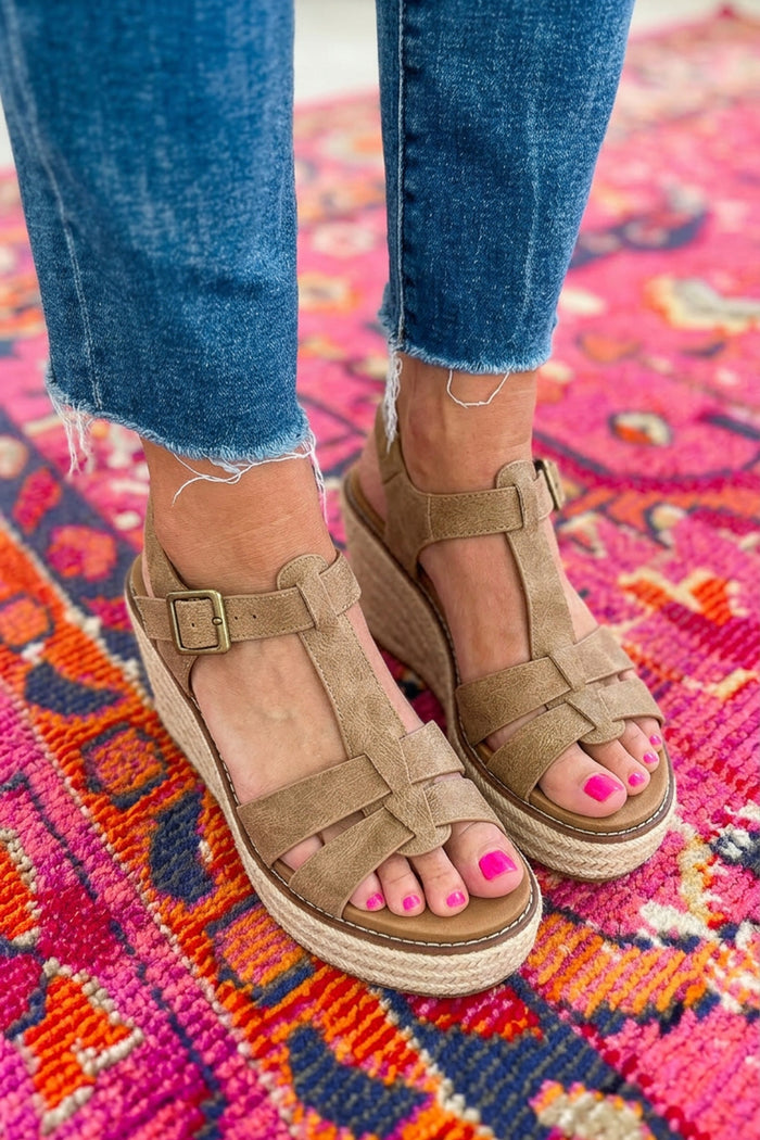 Corky's: Somethings Fishy Wedge Sandal - Taupe