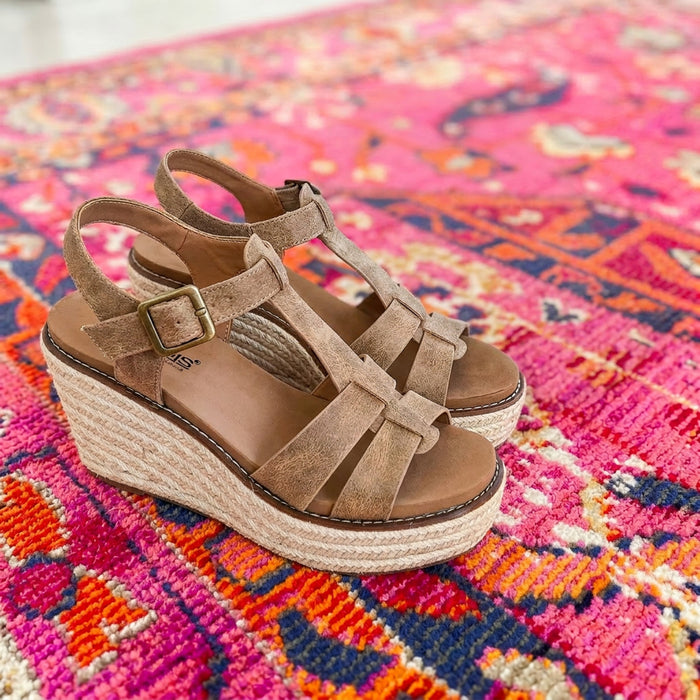 Corky's: Somethings Fishy Wedge Sandal - Taupe