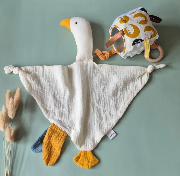 Cuddle Cloth - Hydrophilic - Goose And Fabric Activity Block Toy - Plush