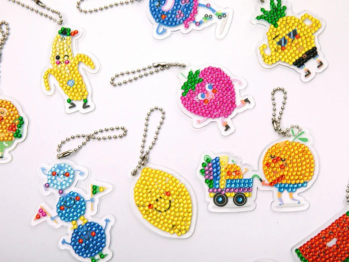 La Petite Epicerie - Diamond Painting Kit - Keyring  - Lifestyle Cut