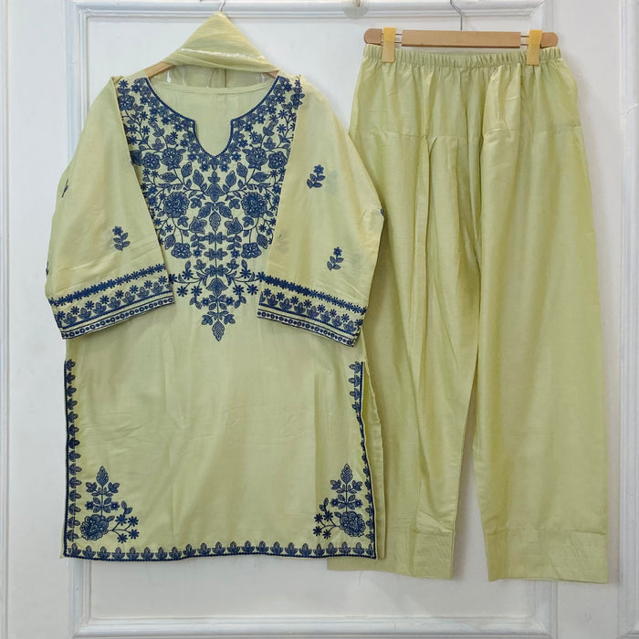 Floral Bunch Embroidered 3PC (Premium Cotton) D-371