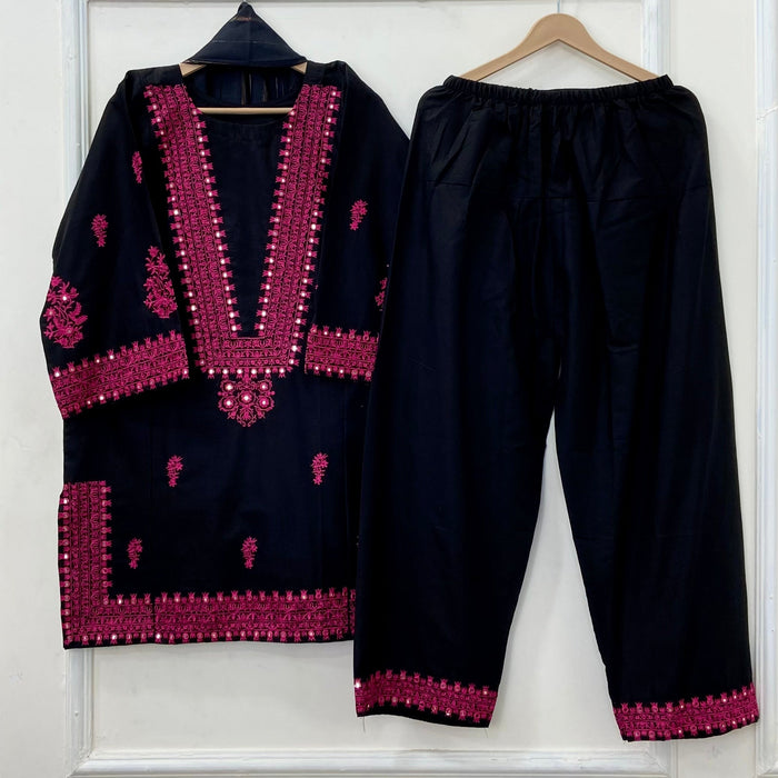 Small / Black