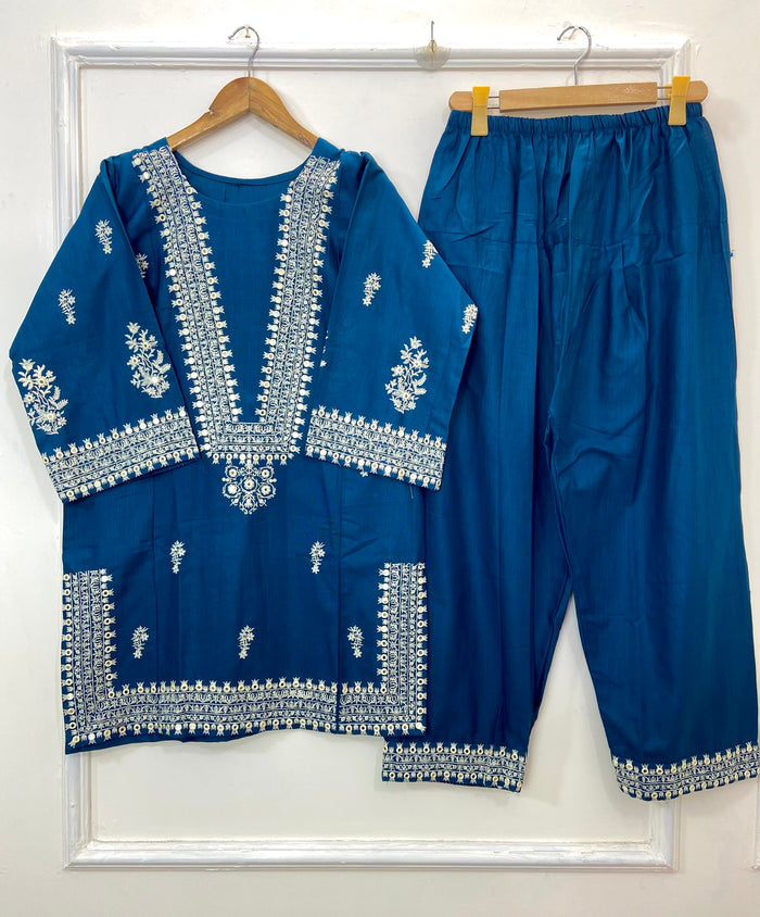 Foil Embroidery Bliss 2PC (Farshi Shalwar) (Khaddar) D-167