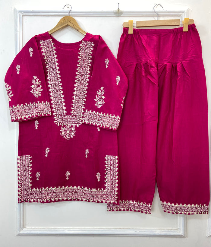 Foil Embroidery Bliss 2PC (Farshi Shalwar) (Khaddar) D-167