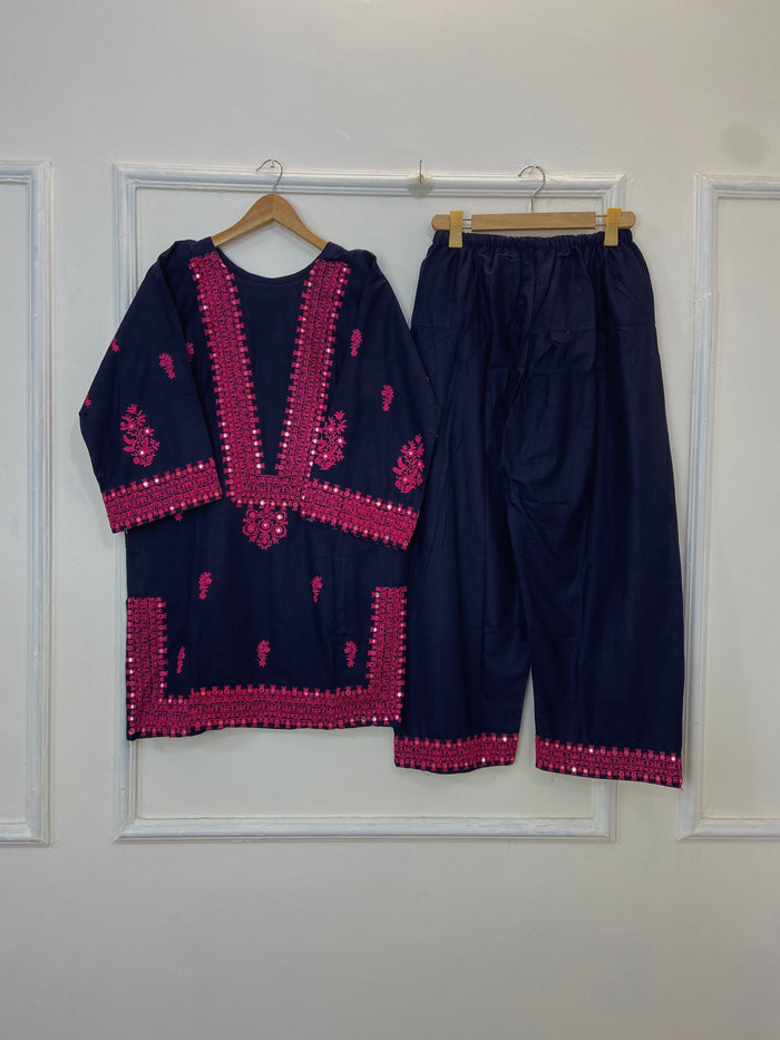 Foil Embroidery Bliss 2PC (Farshi Shalwar) (Khaddar) D-167