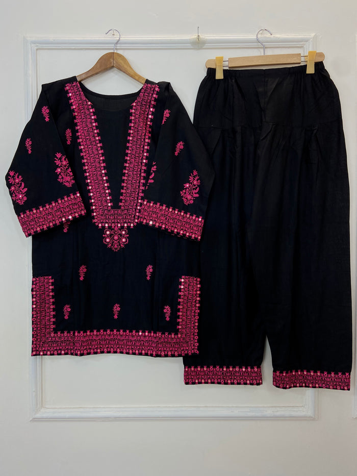 Small / Black