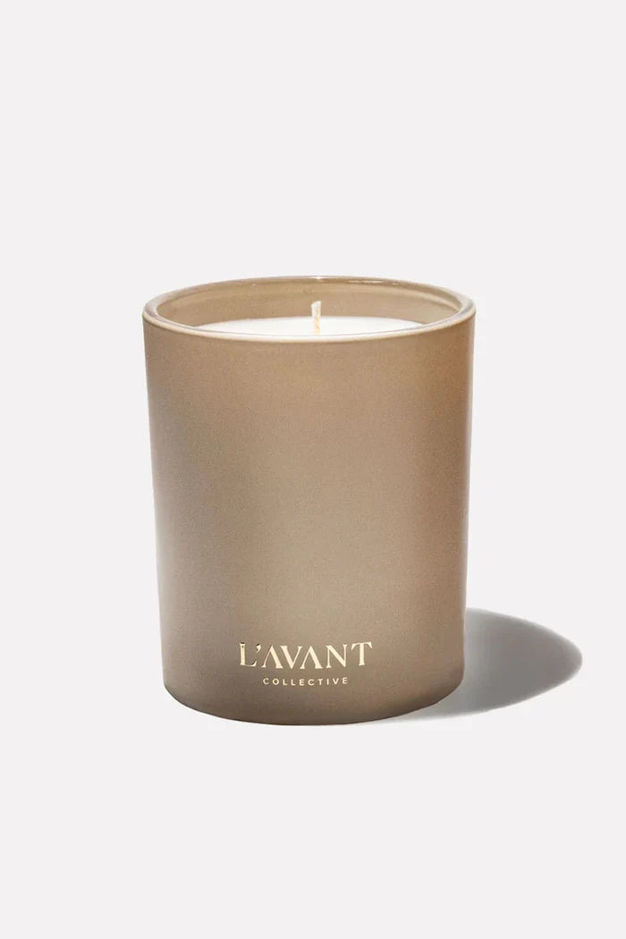 L'AVANT Collective: Candle Ambre Santal 8oz - B Social Boutique
