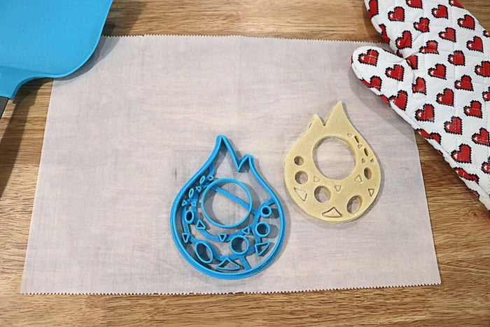 Legend of Zelda Cookie Cutters - Hookshot, Bombchu, Stamina vessel, Mirror Shield, Mask of Truth - Breath of the Wild / Nintendo Gift - LootCaveCo