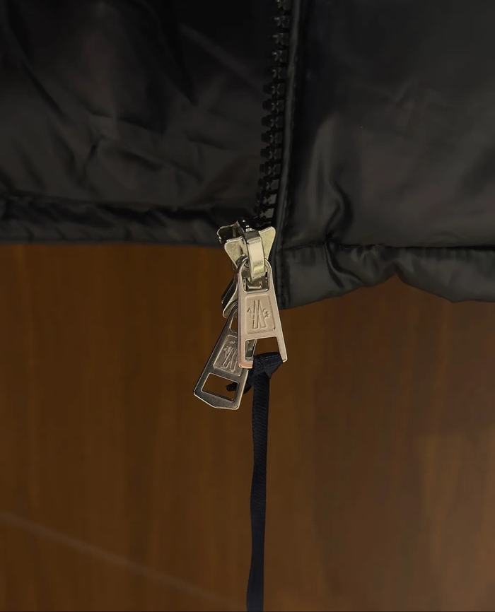 Moncler Montbeliard Down Jacket black