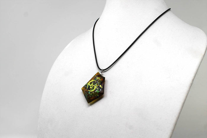 Twinkle Samurai FFXIV Glow in the Dark Soul Crystal/SAM Job Stone Final Fantasy XIV FF14 - LootCaveCo