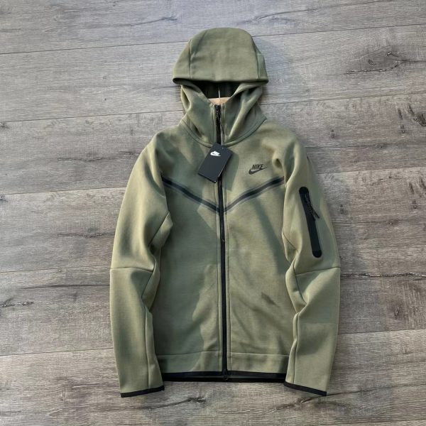 Nike tech Green