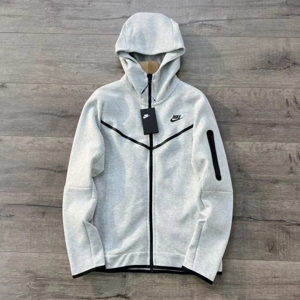 Nike tech Grey