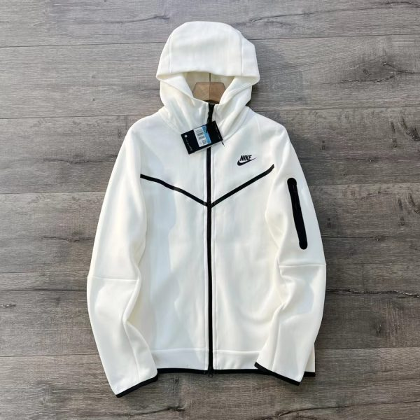 Nike tech White