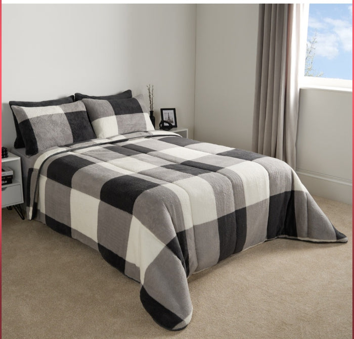Teddy Gingham Coverless 10.5 Duvet & Pillowcases - Monochrome 🇬🇧