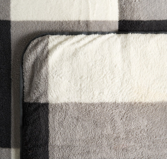 Teddy Gingham Coverless 10.5 Duvet & Pillowcases - Monochrome 🇬🇧