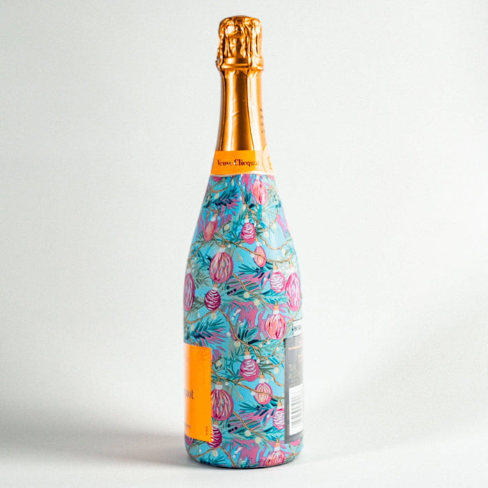 Twinkling Lights & Ornaments - Champagne Collection