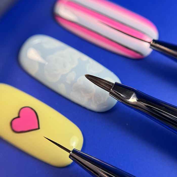zestaw-pedzelkow-do-zdobien-nail-art-brushes-set-Very-You-example