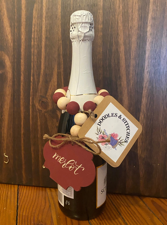 Red  and Natural beaded Wine Bottle Garland - Merlot
